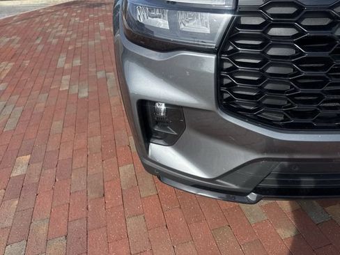 Used 2025 Ford Explorer ST-Line w/ Premium Package AWD/4WD image 21