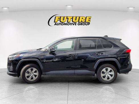 Used 2023 Toyota RAV4 LE AWD/4WD image 8