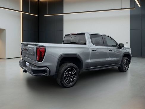 Used 2025 GMC Sierra 1500 AT4 w/ AT4 Premium Package AWD/4WD image 6