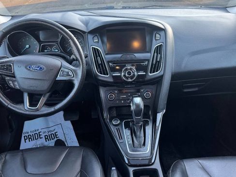 Used 2015 Ford Focus Titanium image 12