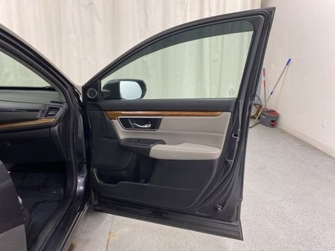 Used 2017 Honda CR-V Touring image 32