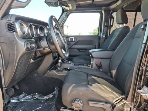 Used 2021 Jeep Wrangler Unlimited Sahara w/ Safety Group AWD/4WD image 9