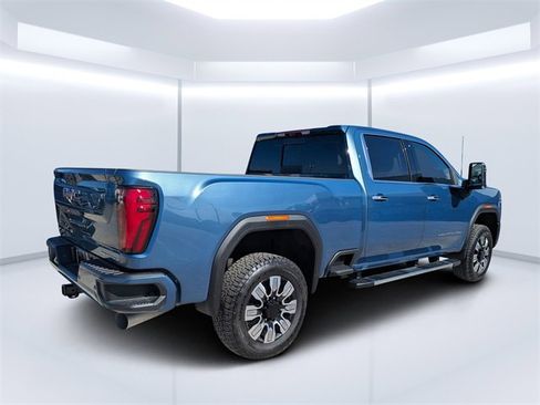 New 2026 GMC Sierra 3500 Denali w/ Denali Reserve Package image 3