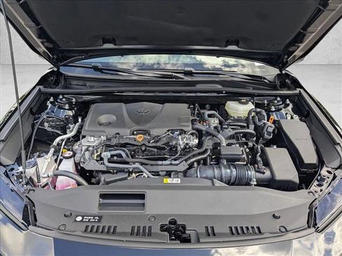 Used 2026 Toyota Camry SE w/ Multimedia Upgrade Package image 16
