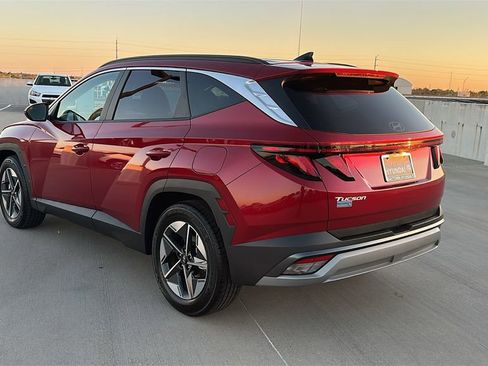 Certified 2025 Hyundai Tucson SEL image 10