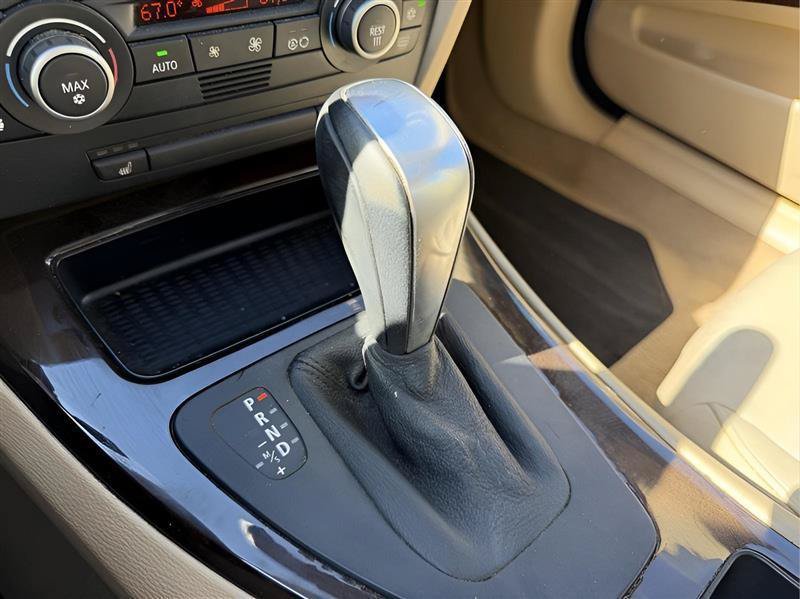 Used 2009 BMW 328i Sedan RWD image 31