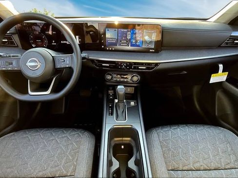 New 2026 Nissan Kicks SV w/ Charging Package FWD image 5