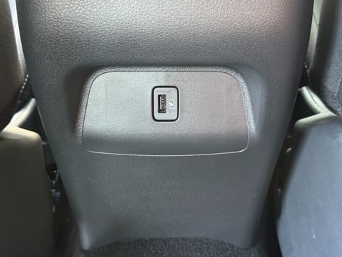 Used 2025 Nissan Sentra SV FWD image 28