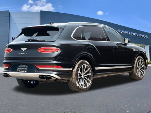 Used 2024 Bentley Bentayga Extended Wheelbase AWD/4WD image 4