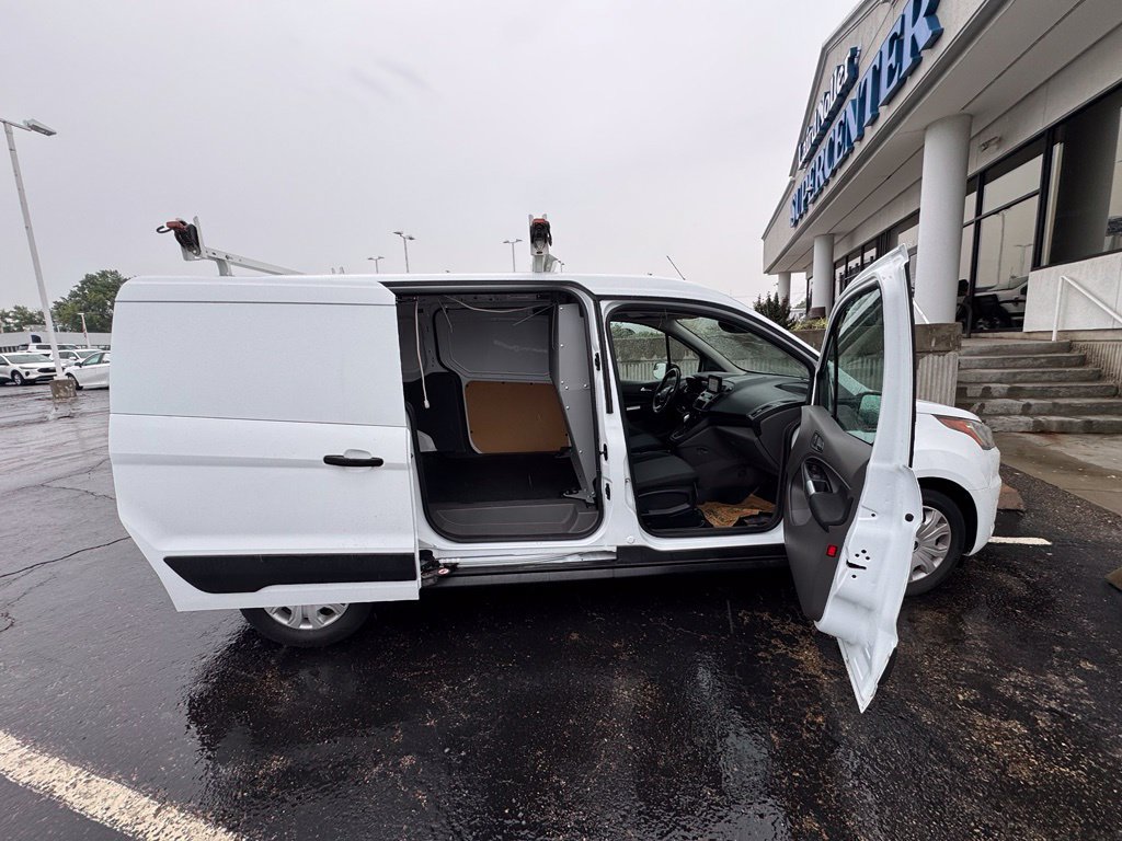 Used 2019 Ford Transit Connect XLT FWD image 8