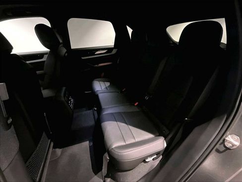 Used 2026 Porsche Cayenne image 31