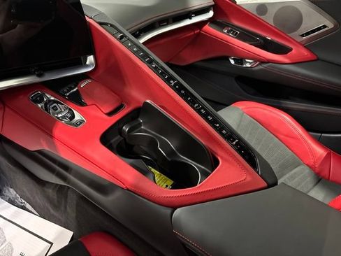 Used 2024 Chevrolet Corvette Stingray Premium Conv w/ Z51 Performance Package RWD image 22
