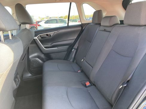 Certified 2022 Toyota RAV4 LE image 27