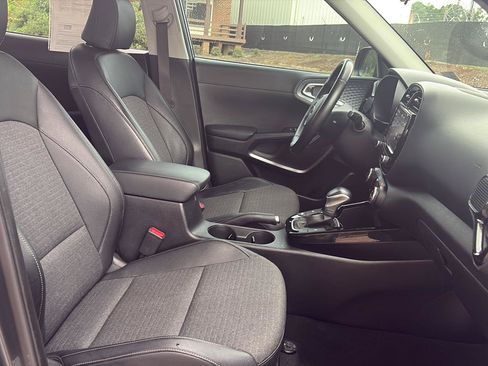 Used 2020 Kia Soul EX FWD image 17