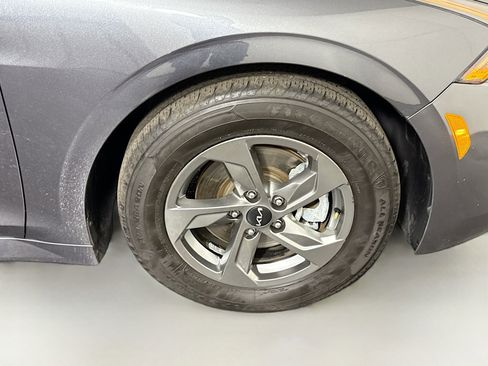 Used 2022 Kia K5 LXS image 32