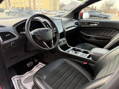 Used 2023 Ford Edge ST-Line w/ Class II Trailer Tow Package image 11