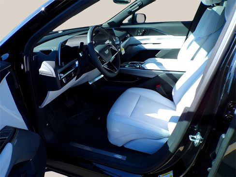 New 2025 Cadillac Lyriq Sport image 10