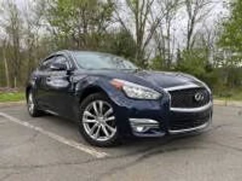 Used 2015 INFINITI Q70 3.7 AWD/4WD image 9