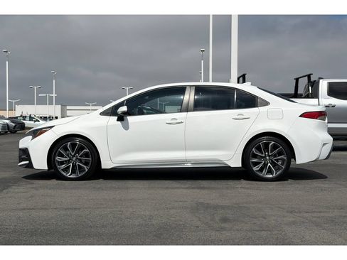 Used 2021 Toyota Corolla SE w/ Carpet Mat Package (TMS) FWD image 7