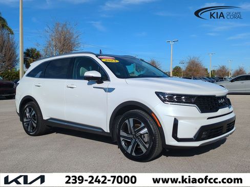 Certified 2023 Kia Sorento SX Prestige w/ Panoramic Sunroof Package image 2