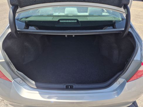 Used 2015 Toyota Camry LE FWD image 30