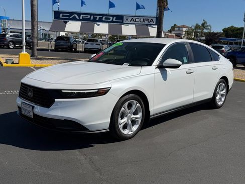 Used 2025 Honda Accord LX image 3