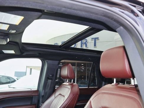 Used 2022 Ford Expedition Limited AWD/4WD image 24