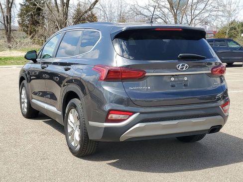 Used 2020 Hyundai Santa Fe SE image 2