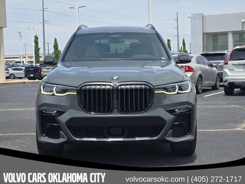 Used 2021 BMW X7 M50i AWD/4WD image 3