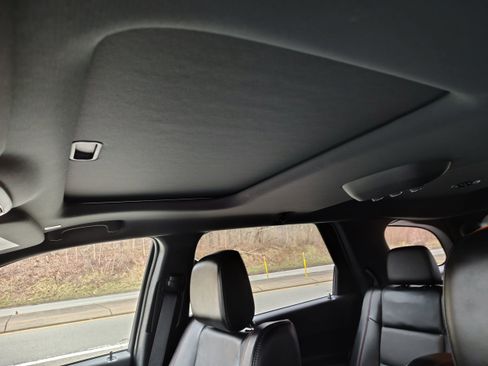 Certified 2024 Dodge Durango GT image 28