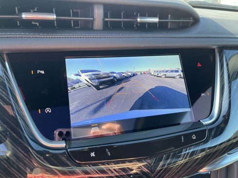 Used 2025 Cadillac XT6 Premium Luxury image 15