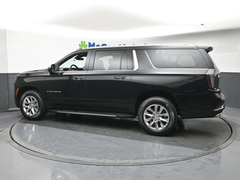 New 2026 Chevrolet Suburban Premier w/ Sun And Tow Package AWD/4WD image 26