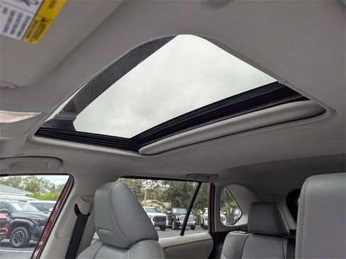 Used 2025 Toyota RAV4 XLE Premium image 22