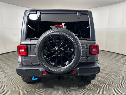 Used 2023 Jeep Wrangler Unlimited Sahara w/ Cold Weather Group image 4