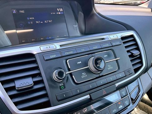 Used 2016 Honda Accord LX image 34