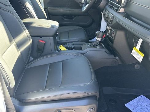 New 2026 Jeep Wrangler Sahara image 15