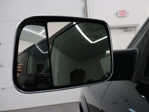 Used 2018 RAM 1500 Laramie w/ Convenience Group AWD/4WD image 40