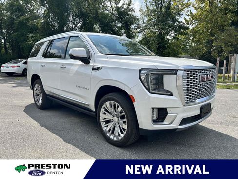 Used 2021 GMC Yukon Denali w/ Denali Premium Package AWD/4WD image 8