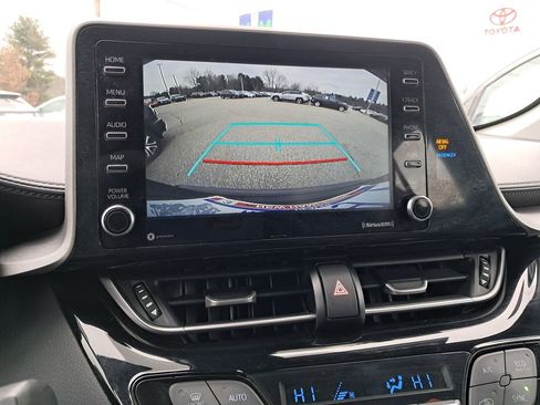 Used 2020 Toyota C-HR LE image 17