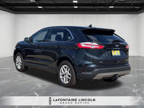 Used 2023 Ford Edge SEL w/ Convenience Package AWD/4WD image 3