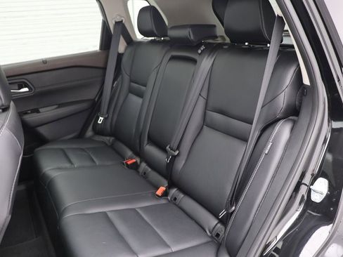 Used 2023 Nissan Rogue SL w/ SL Premium Package image 10