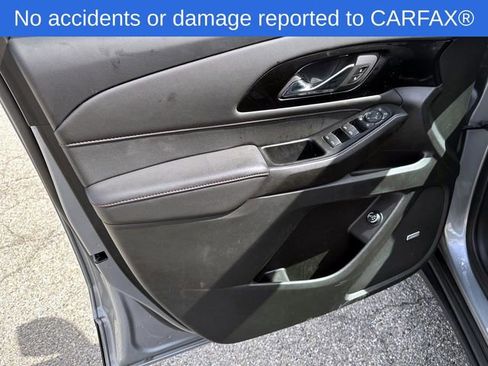 Certified 2023 Chevrolet Traverse RS w/ LPO, Floor Liner Package AWD/4WD image 17