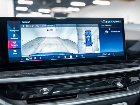 Used 2025 BMW X5 M60i w/ Climate Comfort Package image 54