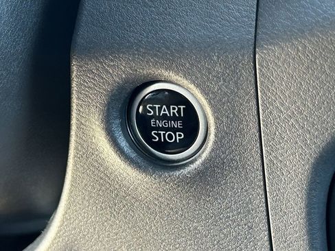 Used 2023 Nissan Frontier SV w/ SV Convenience Package image 24