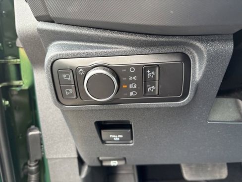 Used 2024 Ford Bronco Badlands image 20