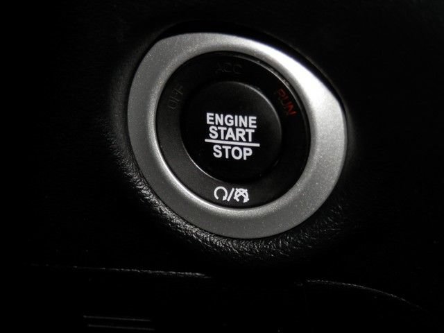Used 2026 Chrysler Pacifica Select FWD image 27