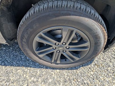 Used 2021 Ford F150 XLT w/ Equipment Group 302A High AWD/4WD image 17