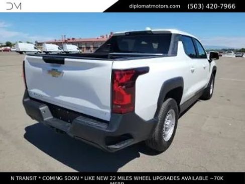 Used 2024 Chevrolet Silverado EV W/T image 4