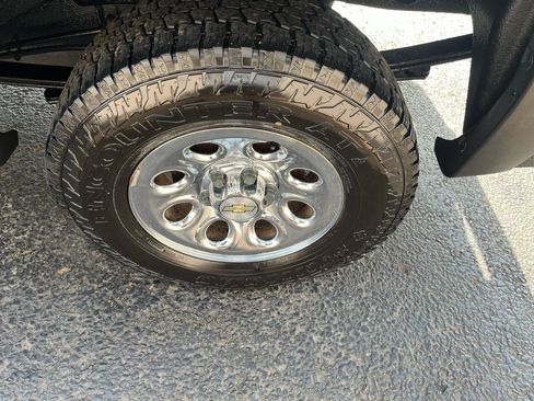 Used 2011 Chevrolet Silverado 1500 W/T w/ LS Package AWD/4WD image 15