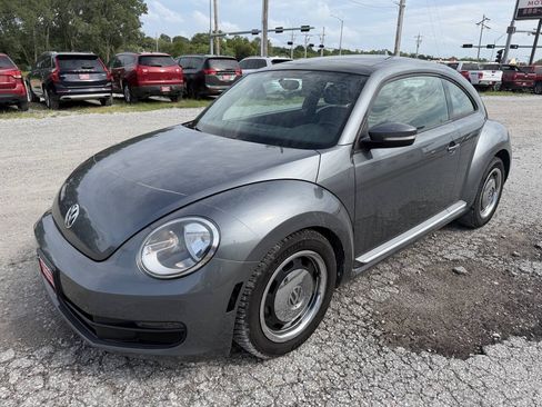 Used 2012 Volkswagen Beetle 2.5 FWD image 7